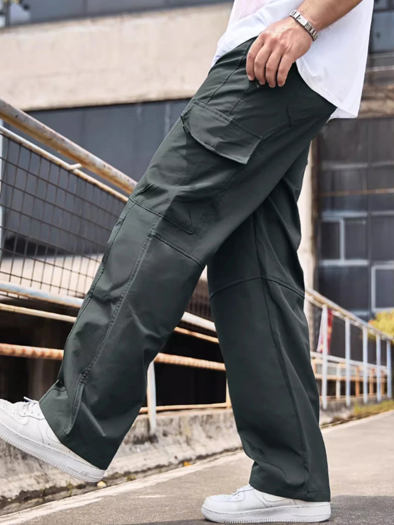 High Quality Men's Cotton Cargo Pants. Multiple Pocket, Camping ,Hiking, Work .