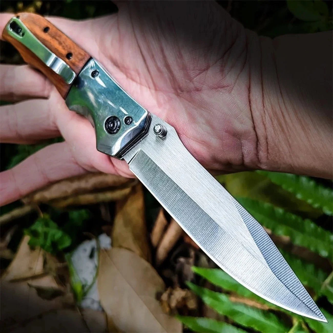 Tactical Folding Knife - Apocalypse Gear - Stainless Steel Blade.