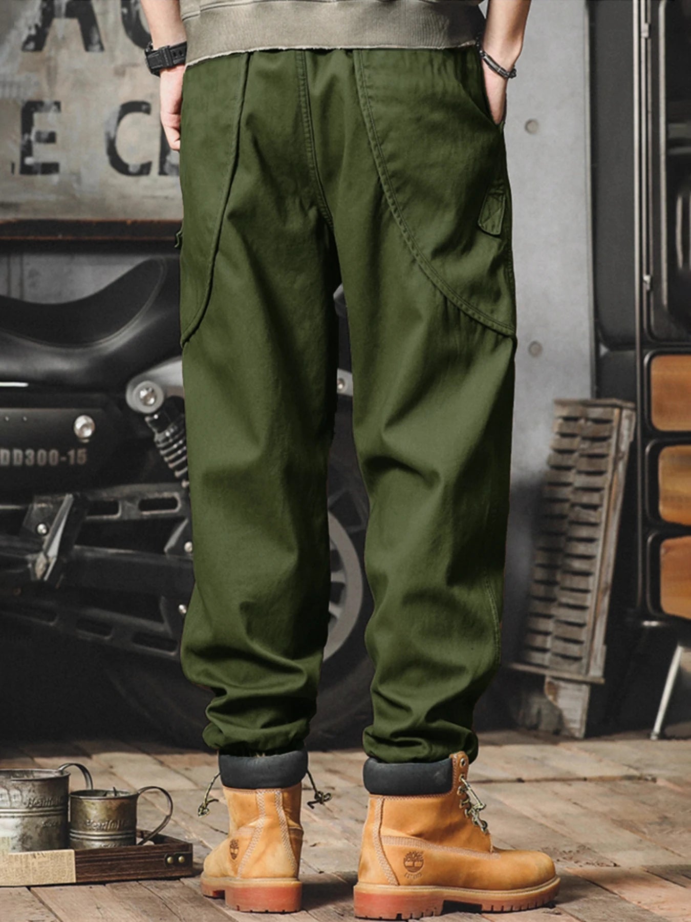 Men's Tactical Work Pants - Adjustable Multi Pocket Design.
