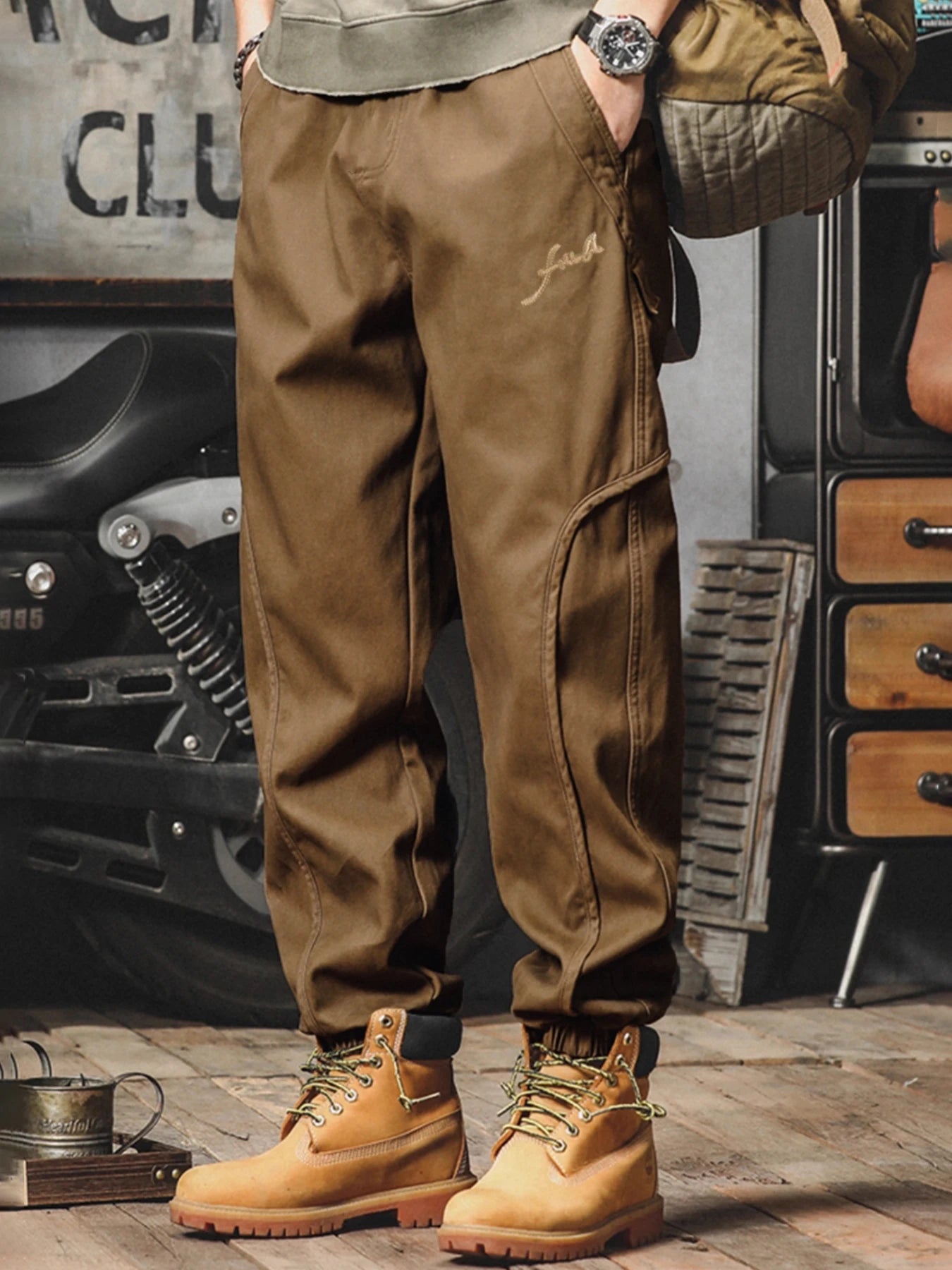 Men's Tactical Work Pants - Adjustable Multi Pocket Design.