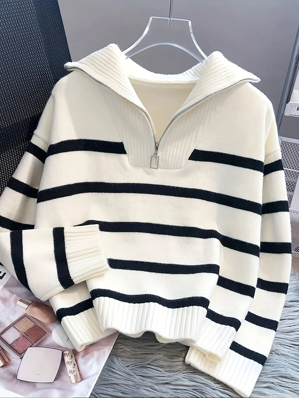 Sweater- Thickened Zipper- Striped- Short Pullover.