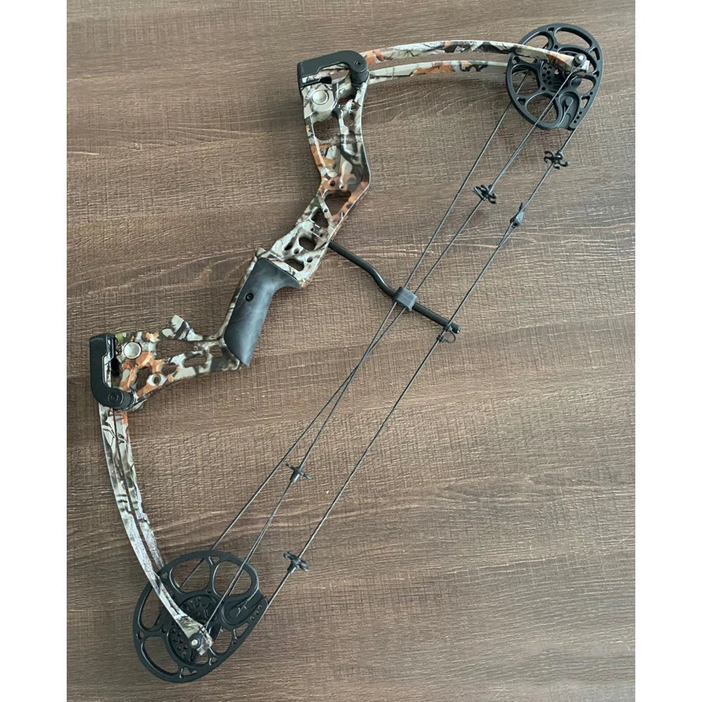 15-45 Pound Pull Beginner's Composite Bow Set For Right Handed  Shooting.