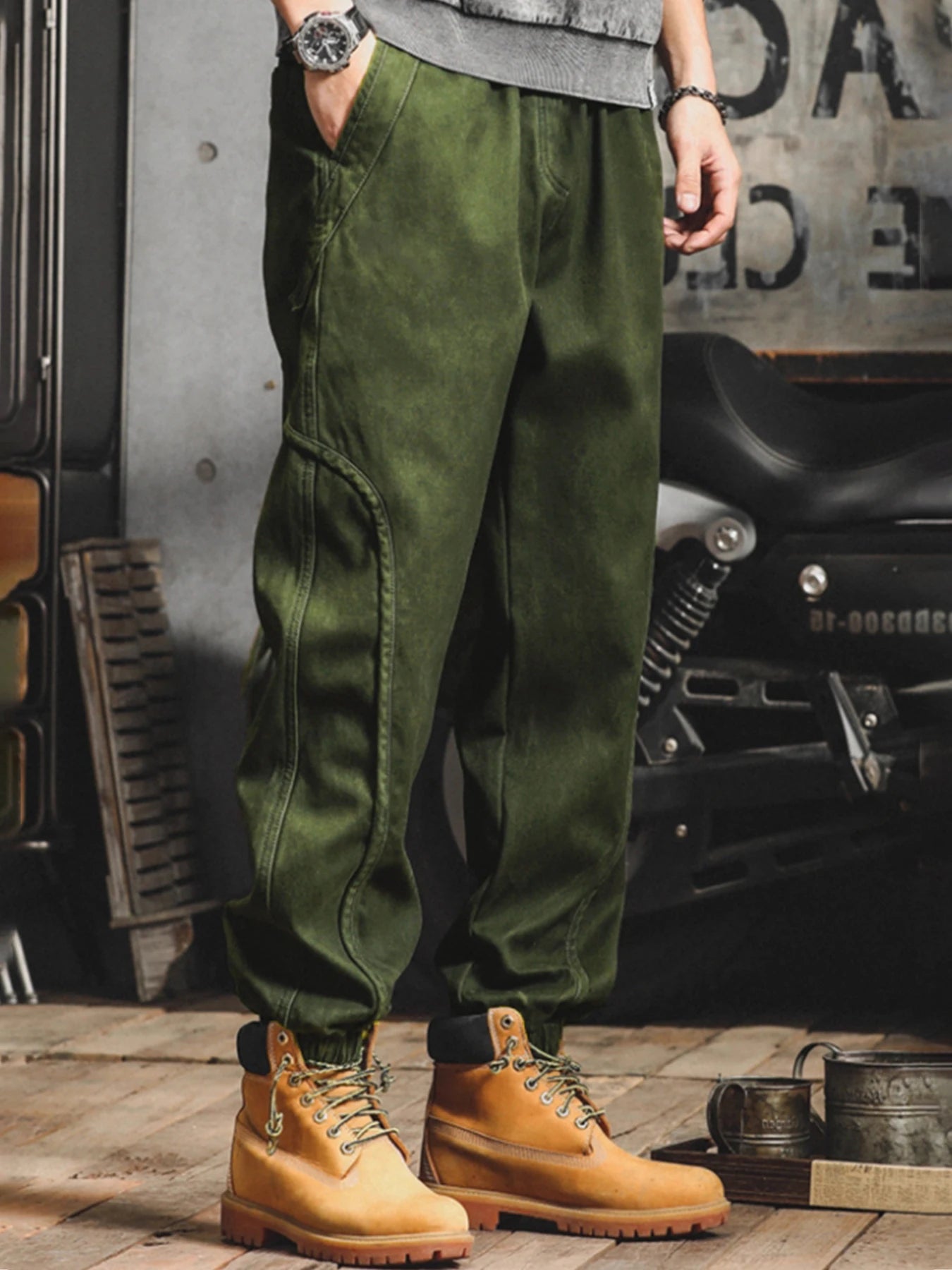 Men's Tactical Work Pants - Adjustable Multi Pocket Design.