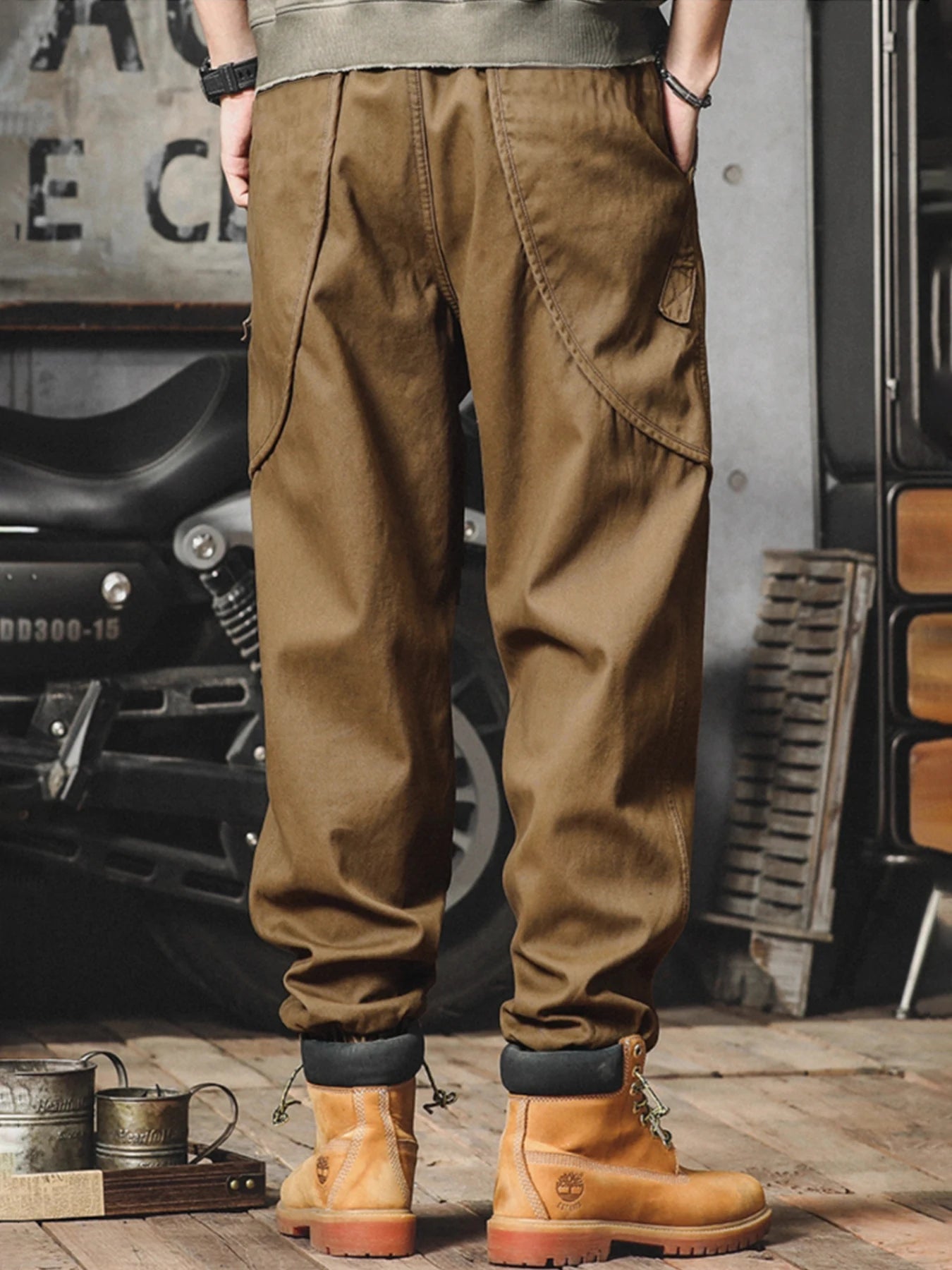 Men's Tactical Work Pants - Adjustable Multi Pocket Design.