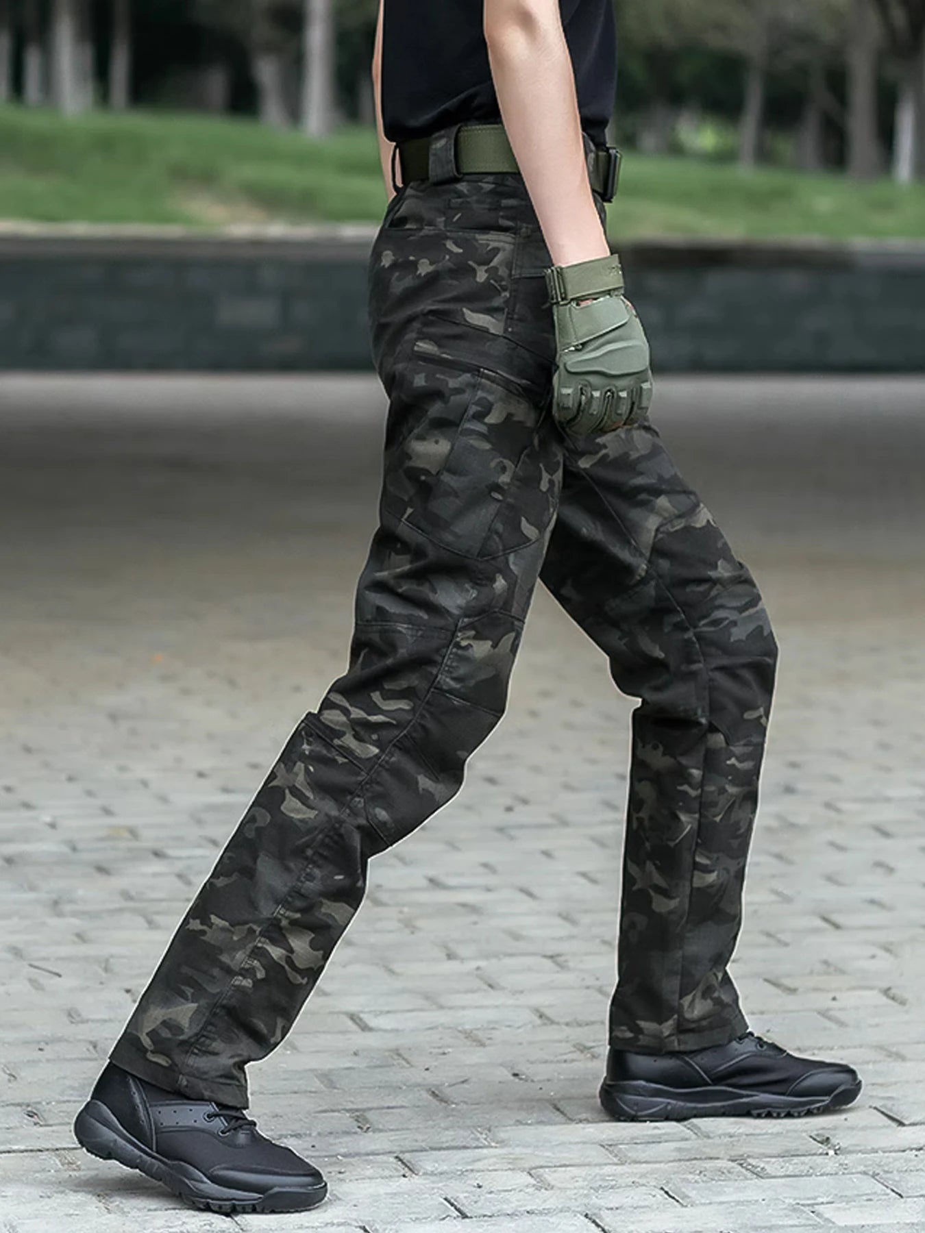 Camo Cargo Pants. Multi-pocket, Ripstop . Wear-resistant.