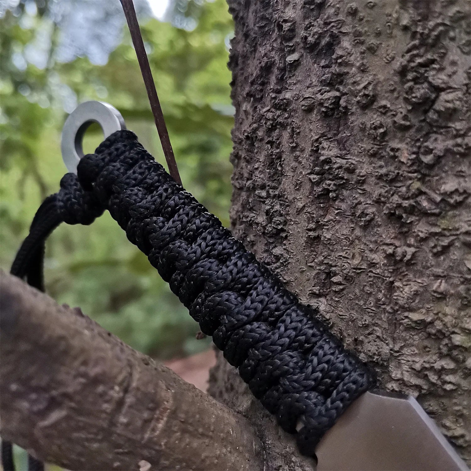 High carbon S.S. Fixed Blade Knife With Sheath And Cord.